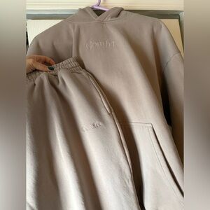 Comfort Beige Hoodie & sweats set